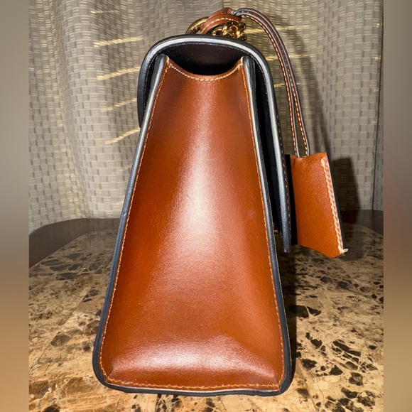 Gucci Padlock Medium GG Supreme Shoulder Bag - Leather, Gold Chain, Near-Mint - Picture 5 of 12